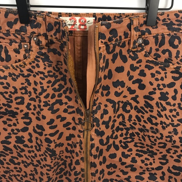 NWT Free People zip it up leopard frayed skirt - Picture 3 of 6